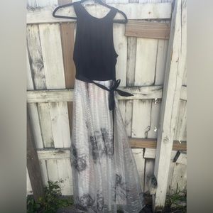 Prom gown